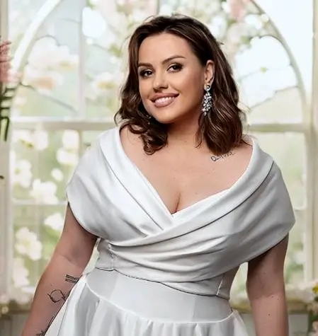 Suknia ślubna plus size z wypożyczalni w Warszawie